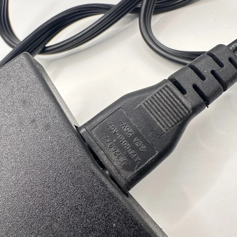 Dell 130W AC Adapter Laptop Power Supply 19.5V 6.7A LA130PM121 0VJCH5